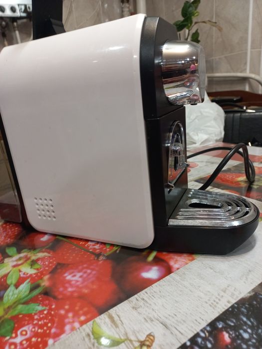 Капсульна кавоварка