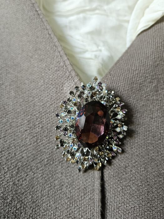 Piękna elegancka broszka odcienie brązu czekolady beżu