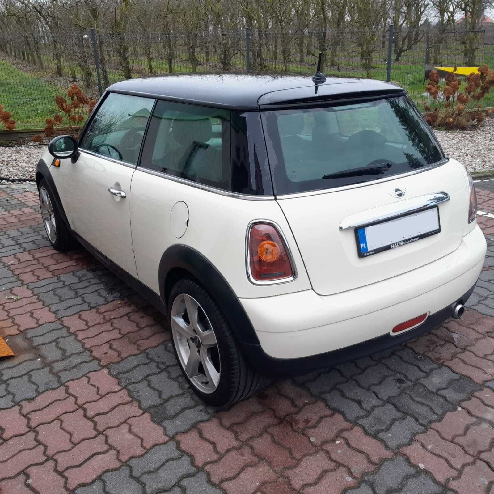 sprzedam Mini One R56 2010r 1.6 122km świeży rozrząd i olej