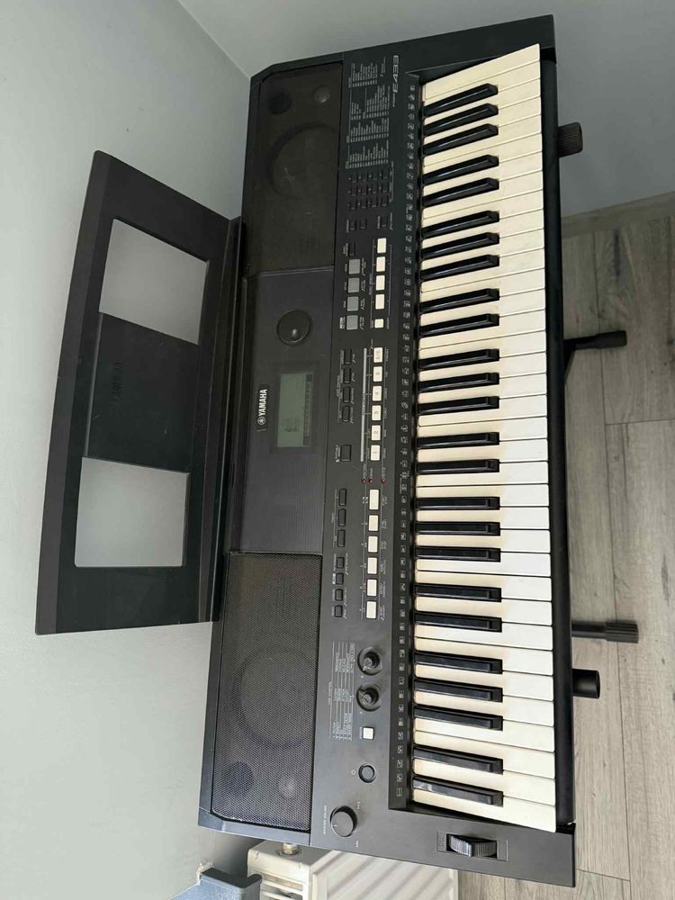 Yamaha E433 + stojak