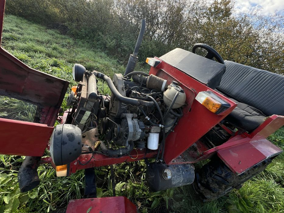 Продам хороший , потужний  економний трактор