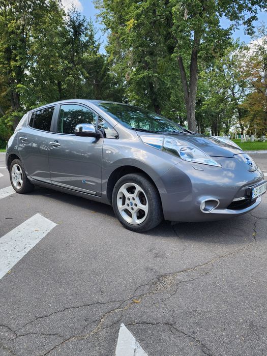 Nissan LEAF 24 kWh 2014