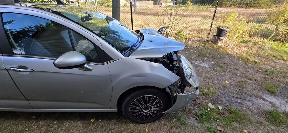 Citroen c3,  1.4 benzyna powypadkowy