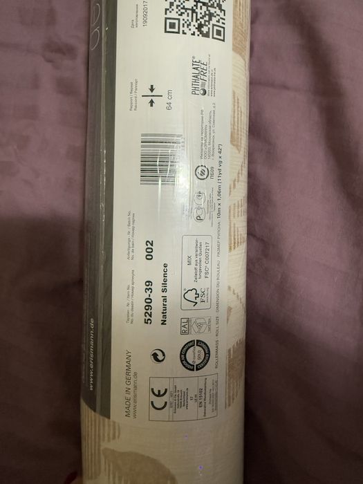 Шпалери метрові з квітами 4 рулони