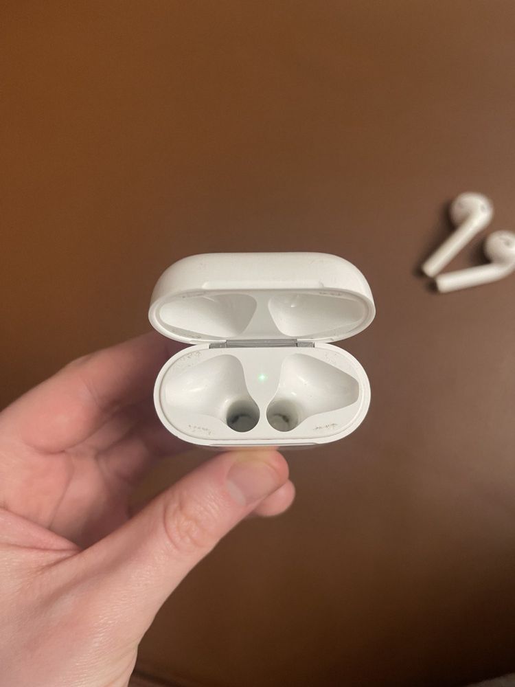 Airpods 1 покоління 2016