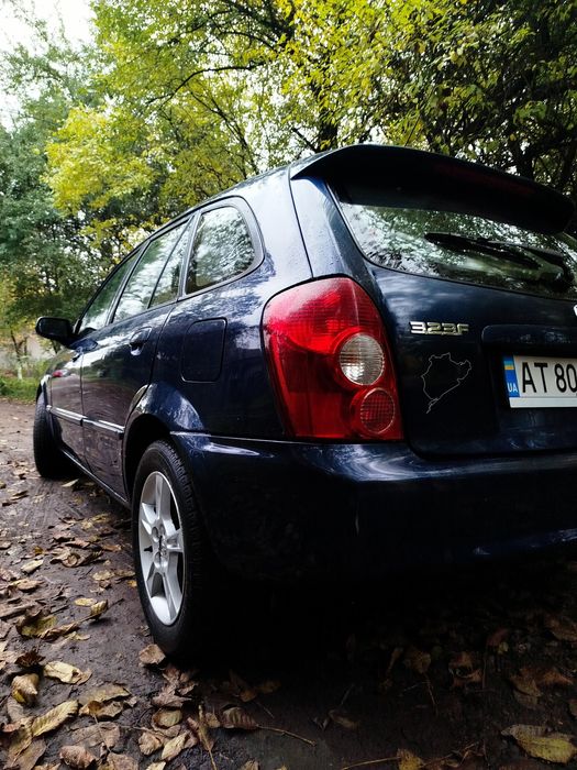 Продаж авто Mazda 323F