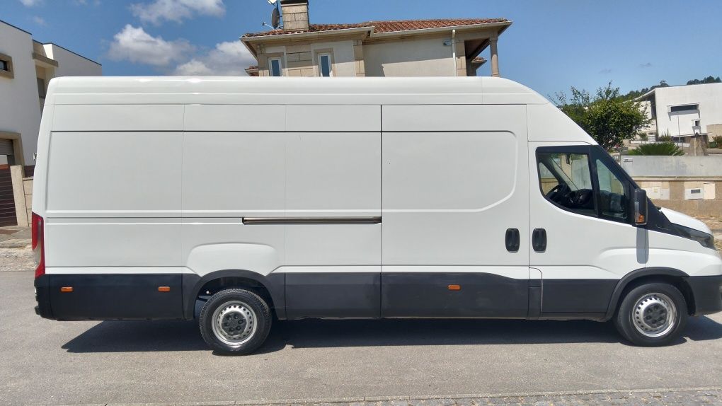 Iveco Daily Longa