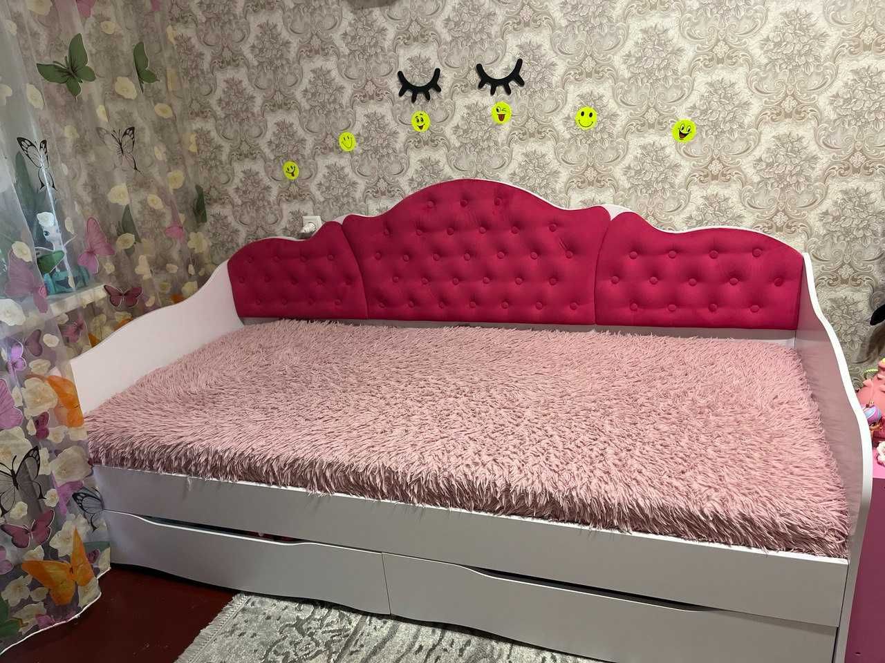 Дитяче ліжко, ліжко для дівчат