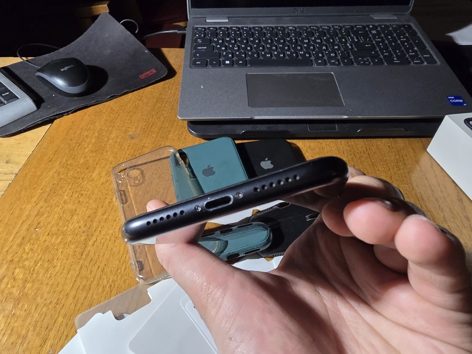 Официальный Iphone XR идеальное состояние