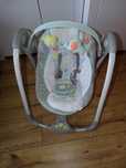 Huśtawka - leżaczek bujaczek Ingenuity Swing n Go x 53,5 x 61 cm