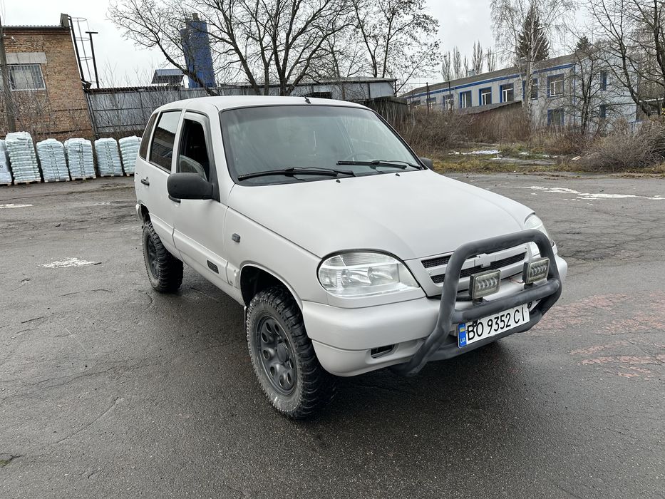 Шевроле нива 4х4 1.7 бенз