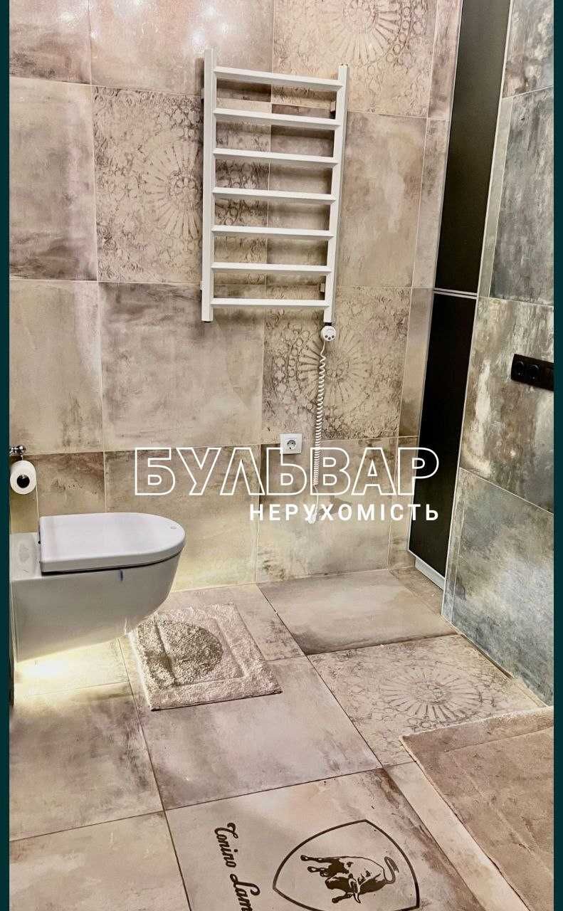 Продам!! 3 к.кв. - 100 м2, Центр, Новострой, ЖК Белый слон