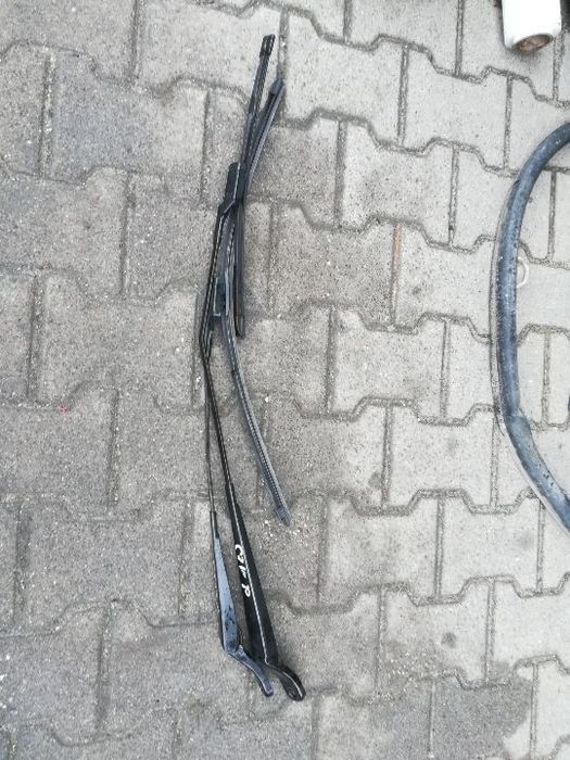 RAMIONA WYCIERACZEK CITROEN C3 III 2018