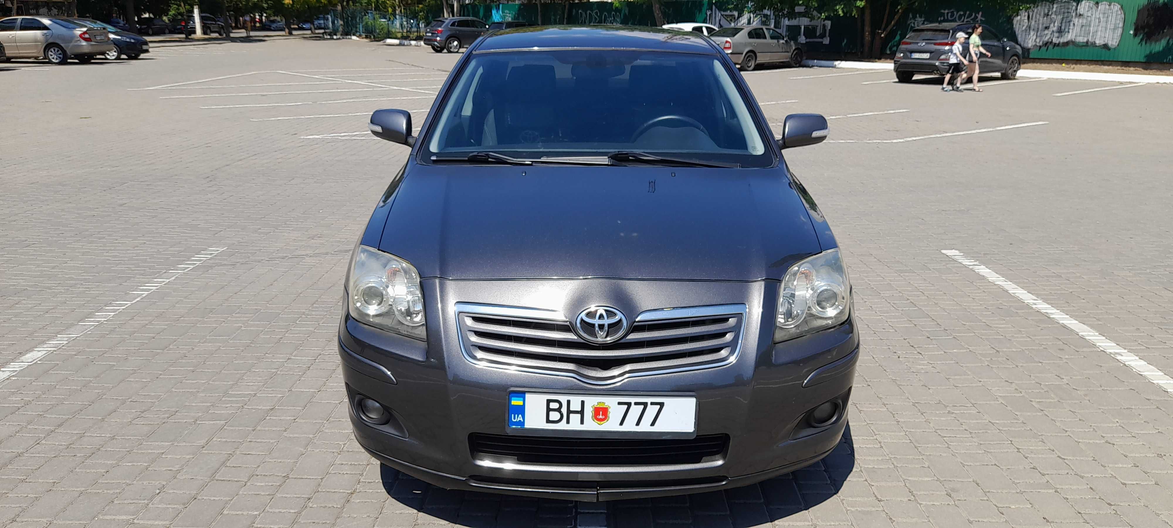 Тойота Авенсис 2008 автомат