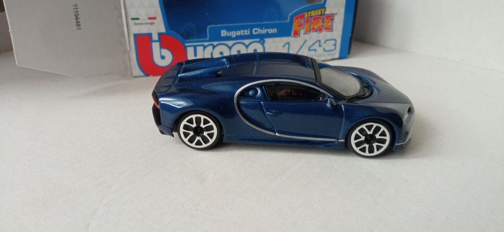 Bburago Bugatti chiron w skali 1/43