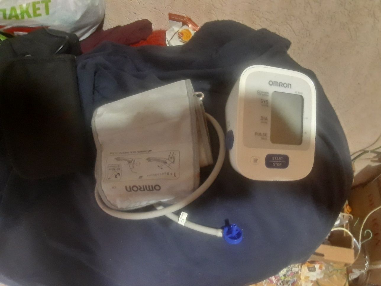 Продам тонометр omron m2 basic