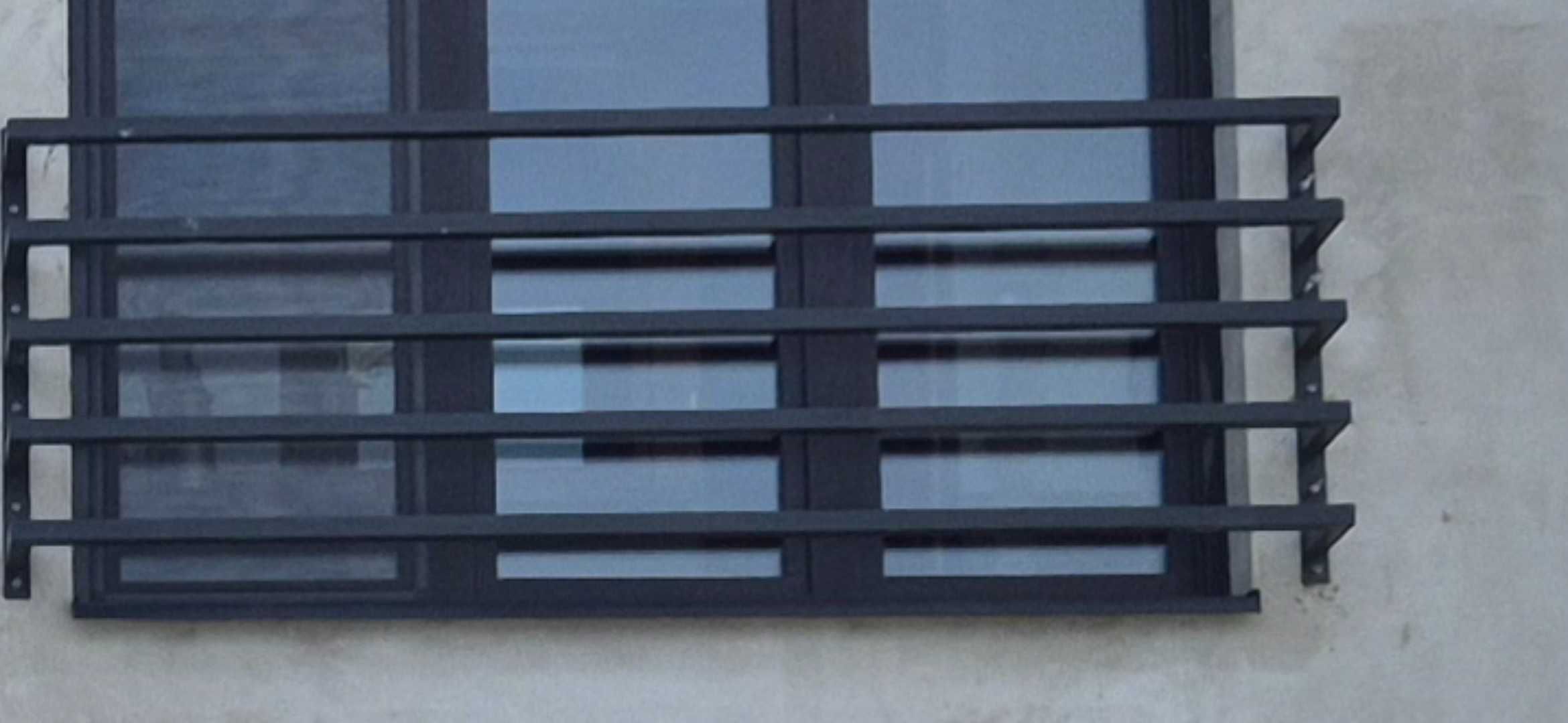 Balustrada francuska, Barierka, Antracyt, ocynk, wym.300 x 100x 25.