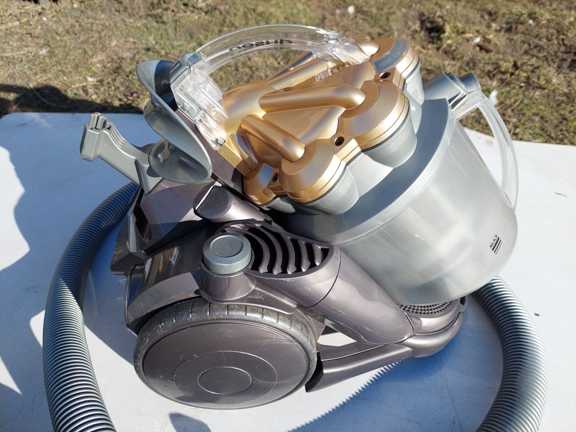 Odkurzacz dyson dc 20