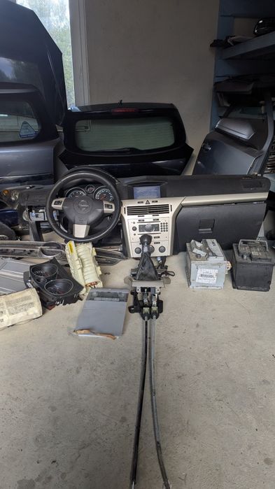 Противотуманні фари Opel astra h