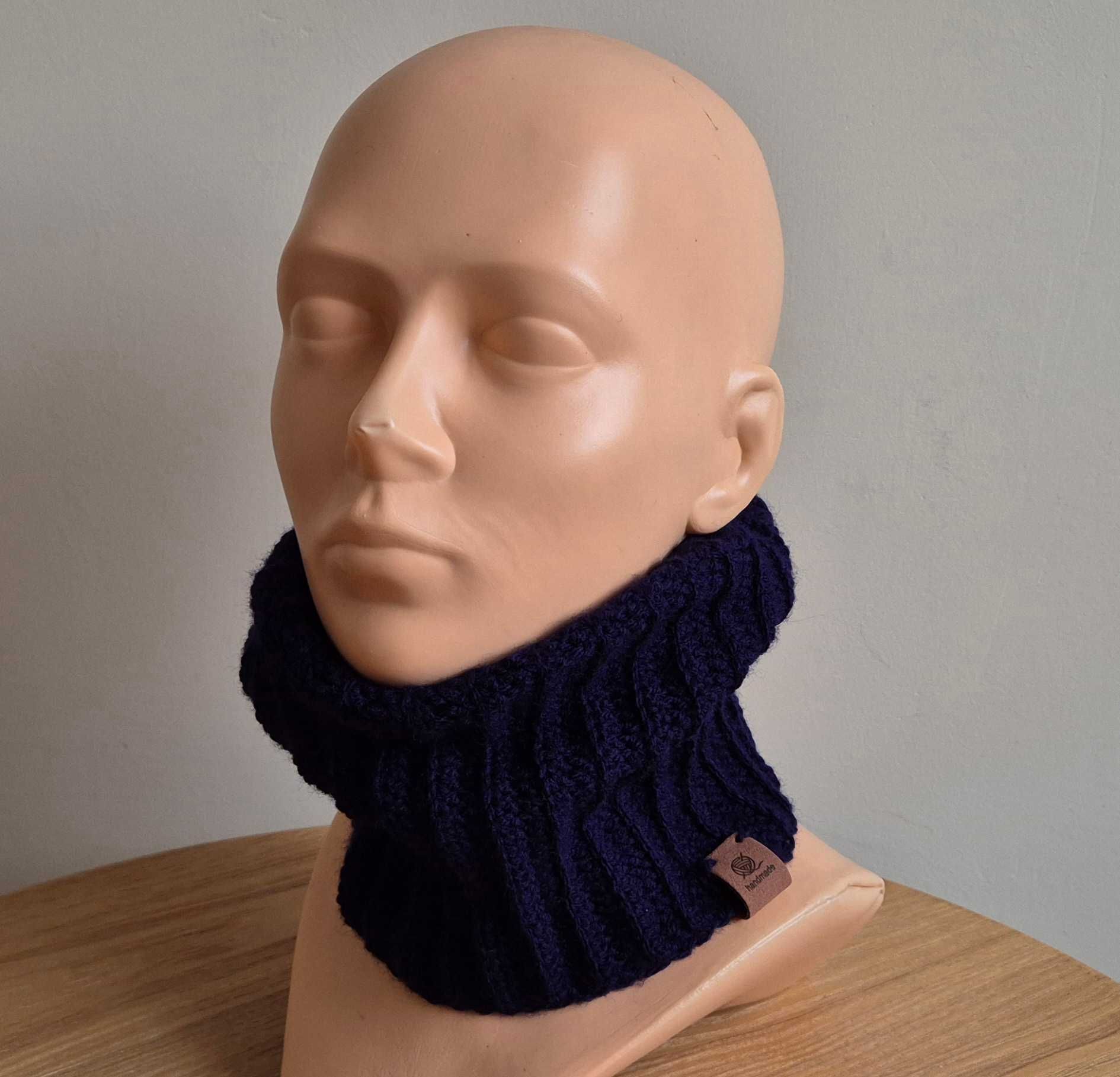 Granatowy golfik/ocieplacz zamiast szalika - Handmade