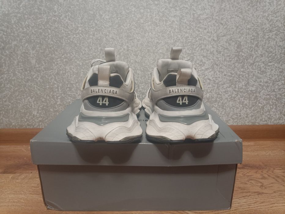 Balenciaga cargo 44