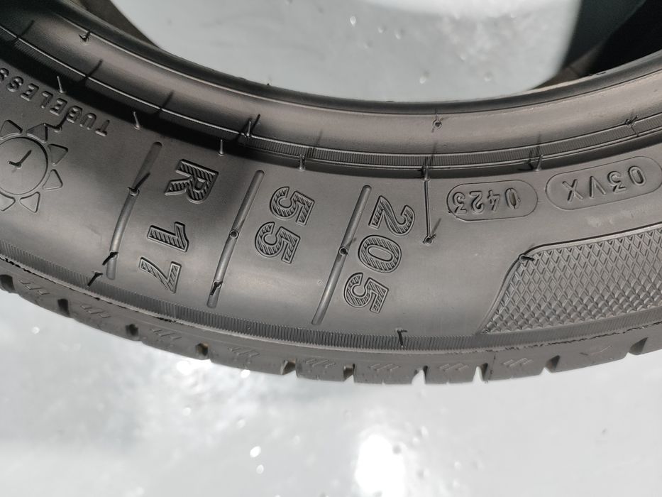 2 pneus semi novos 205-55R17 kleber - Oferta dos Portes