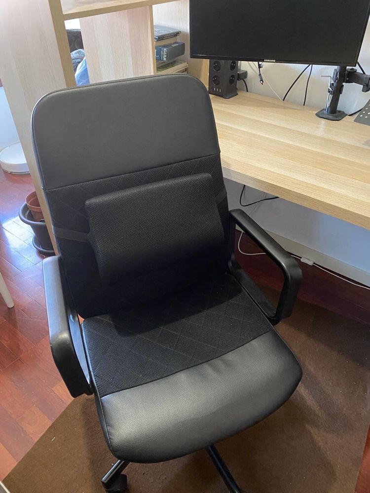 Secretaria + arrumacao kallax  + cadeira escritorio Ikea