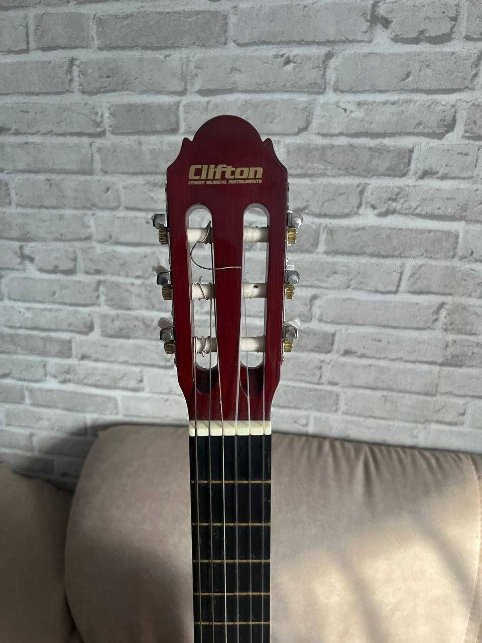 Гітара Clifton в ідеальному стані