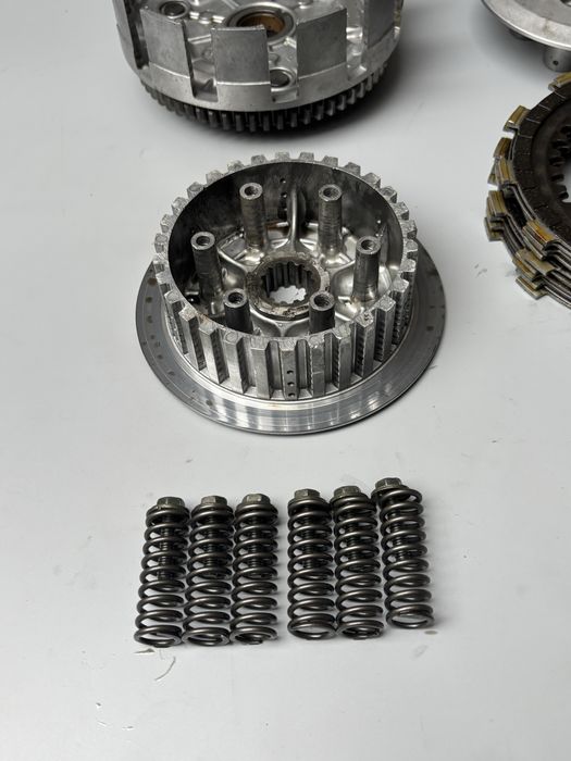 Sprzęgło Kosz Sprzęgłowy YAMAHA YZF426 / 400 / 450 WR