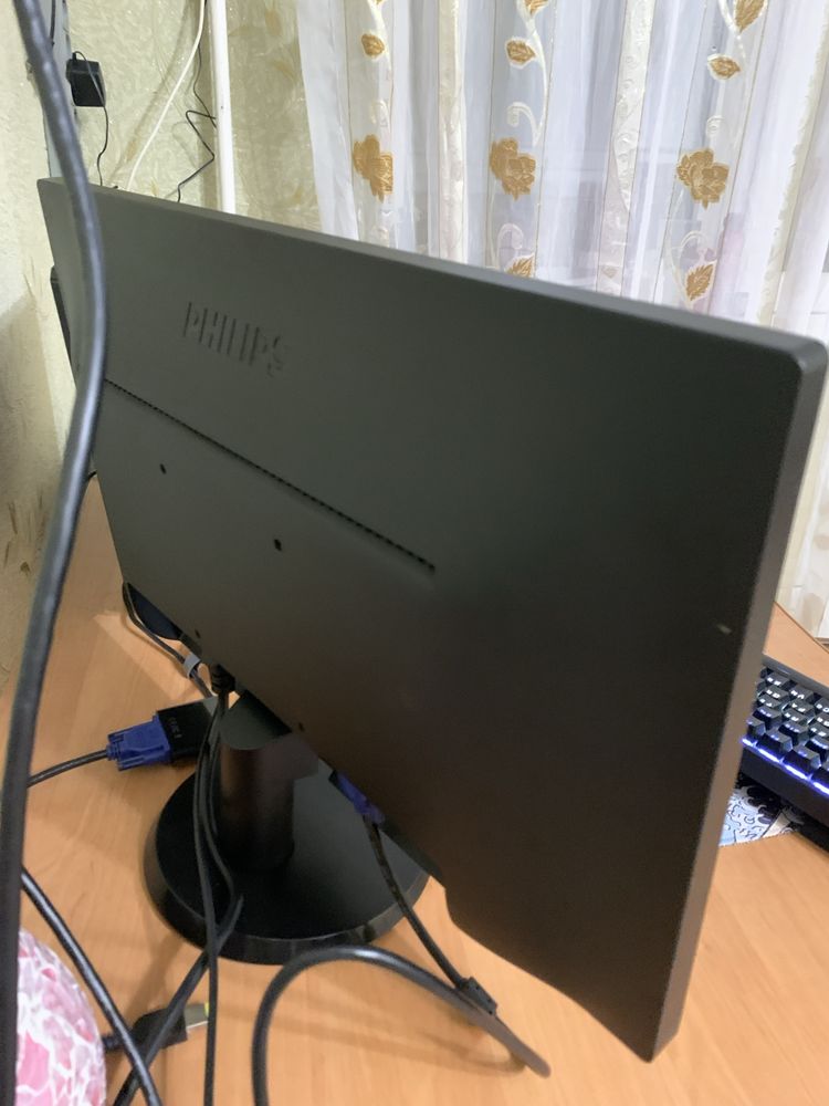 Монітор Philips 203V 19.5