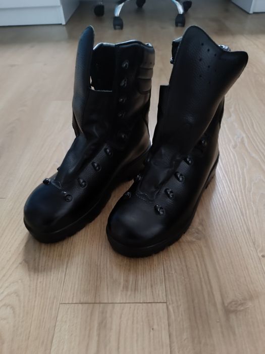 Buty zimowe wojskowe