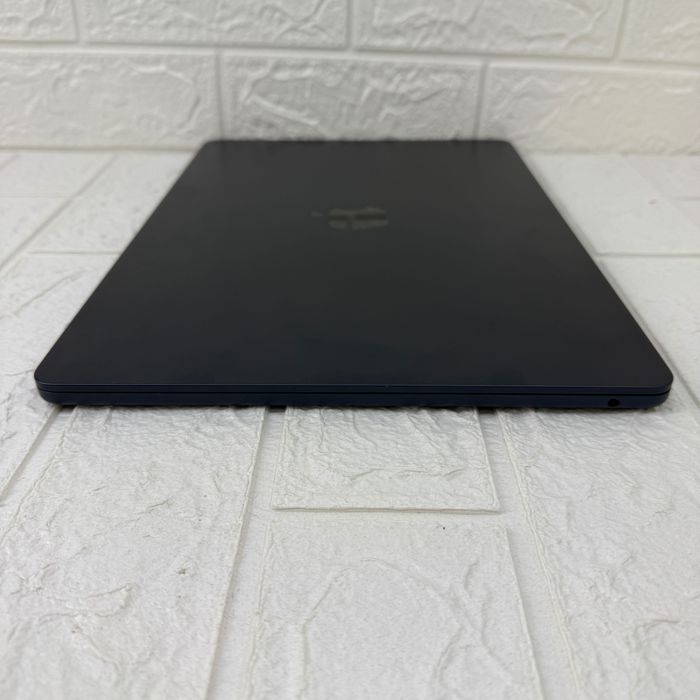 №2689	MQKV3	MacBook Air15 	Midnight	M2 	8/256