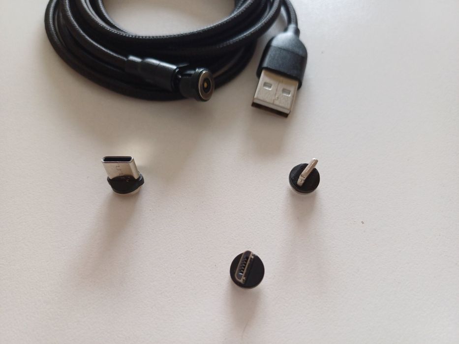 Carregador com iman 3 em 1 preto 2m