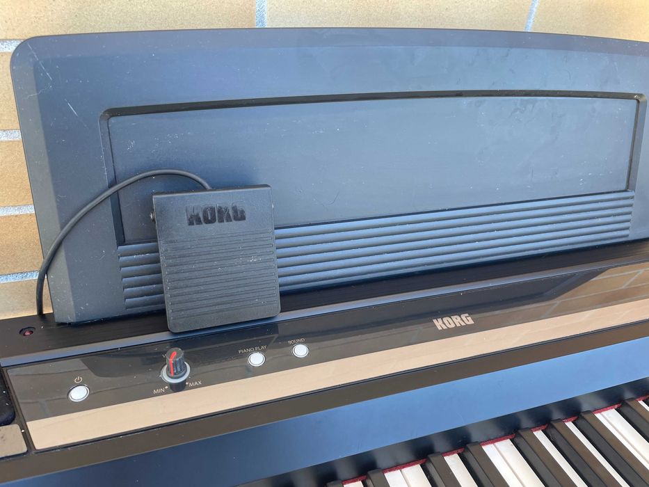 Piano Korg SP-170S