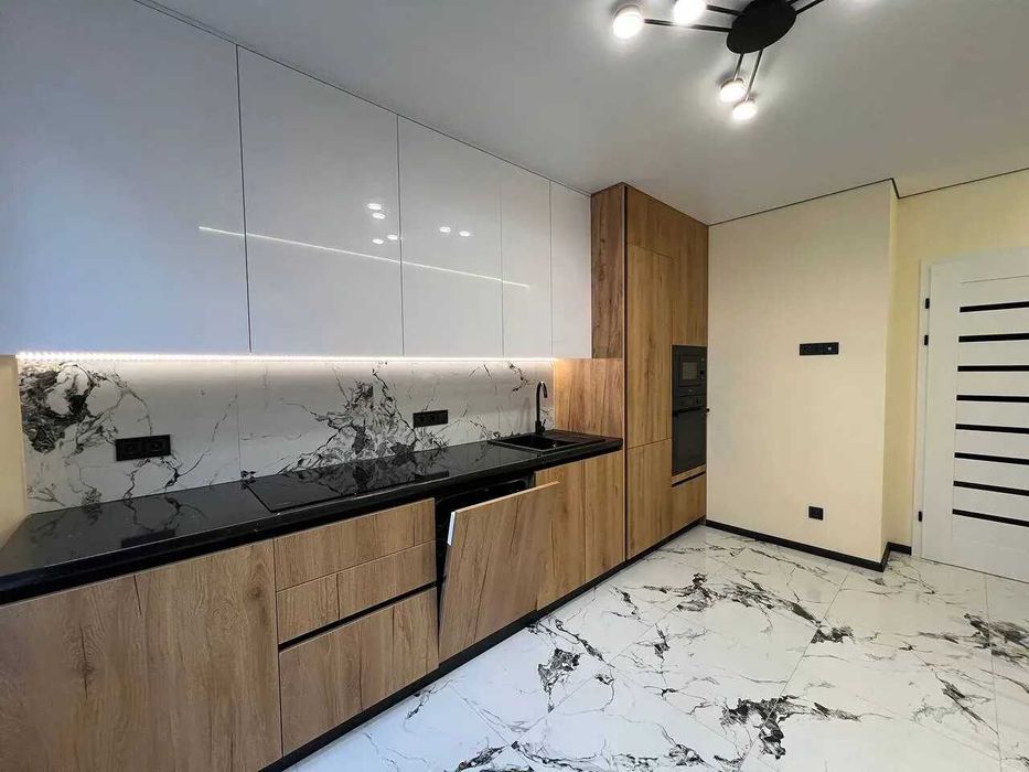 Терміново! Стильна однокімнатна з ремонтом