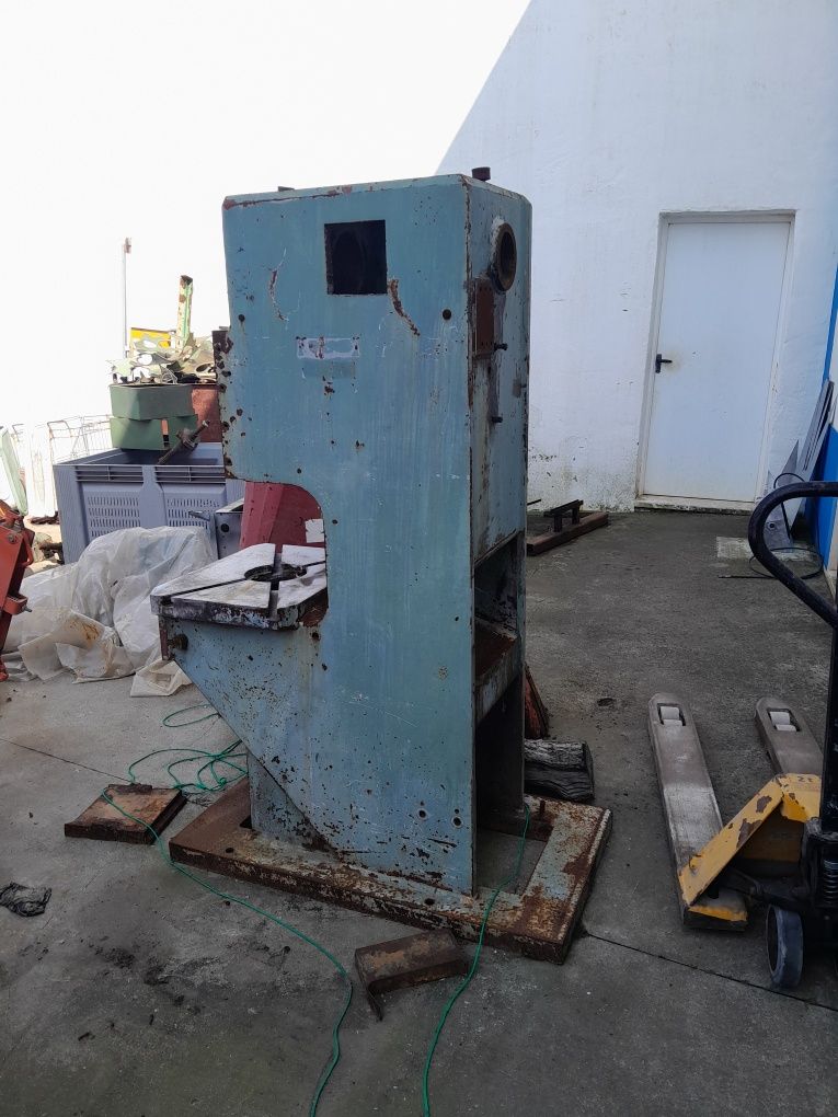 Chassis para prensa
