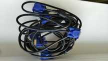 Кабели VGA/VGA, DVI/DVI (2 м), HDMI/HDMI и переходники