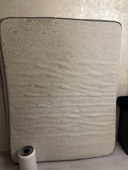 Матрас / топер 160 на 200 см высота 10 см