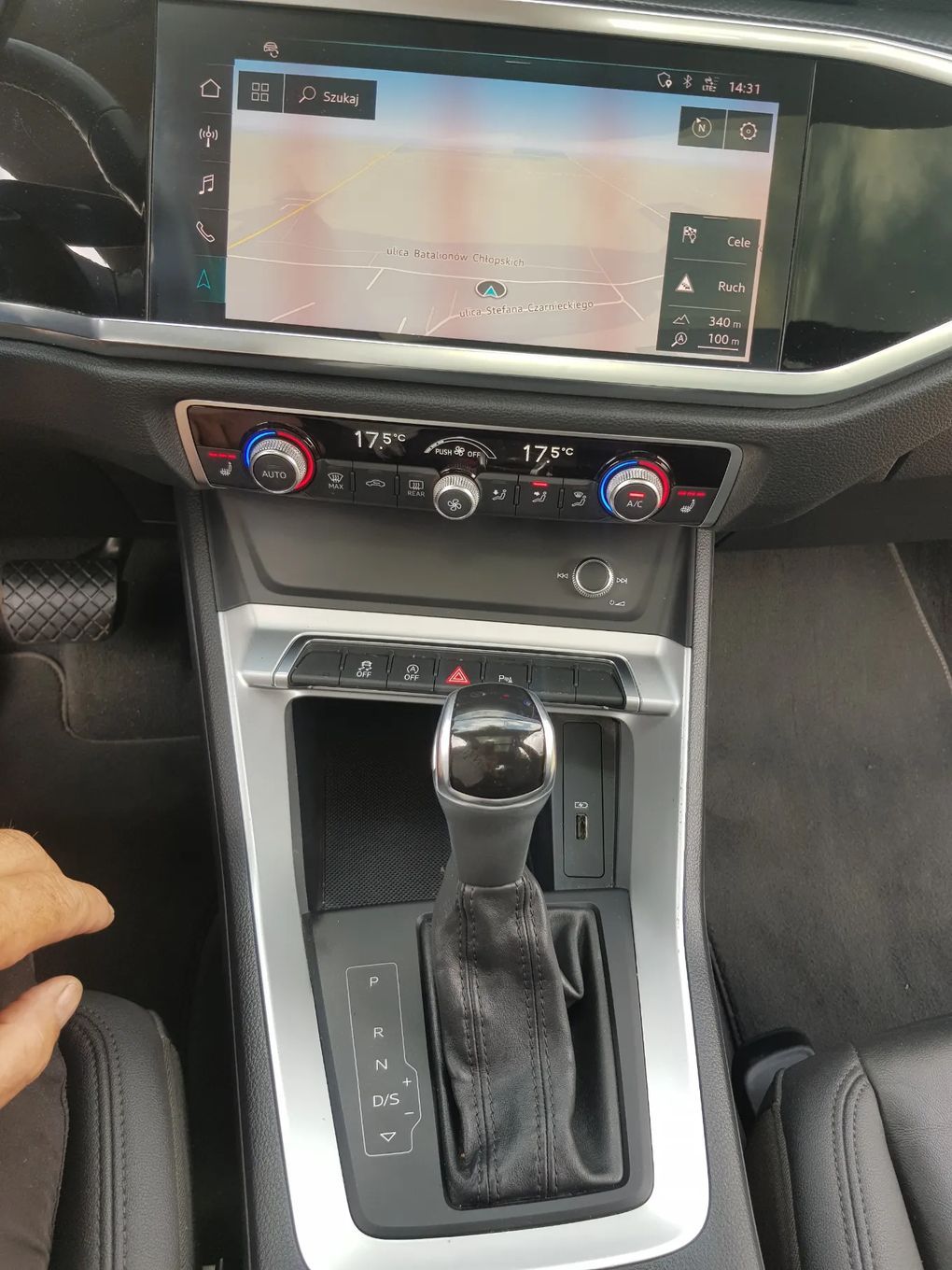 Audi Q3 39 tyś.km,S-tronic,Panorama,FV