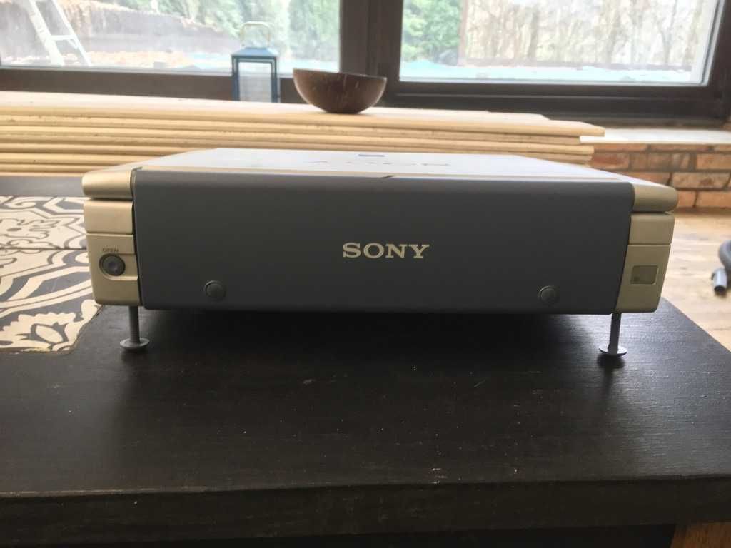 Projektor Sony VPL CX4