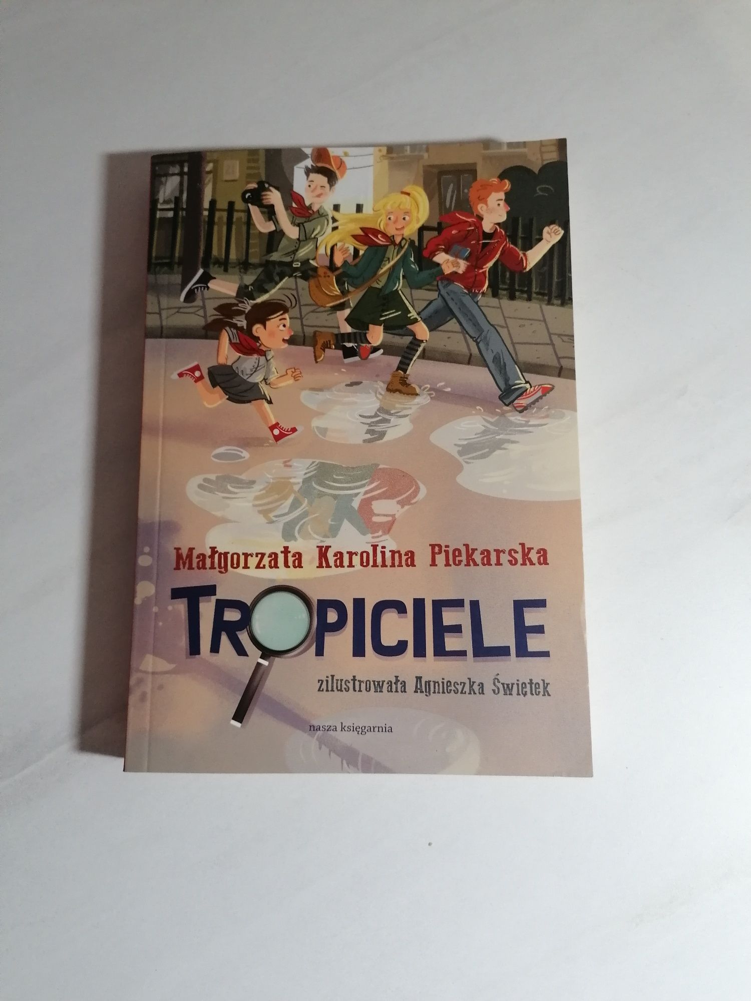 Książka tropiciele