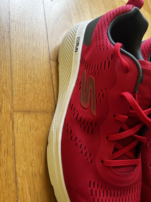Кроссовки Skechers Go Run Elevate Красные