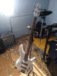 Bas Yamaha 504 +pokrowiec