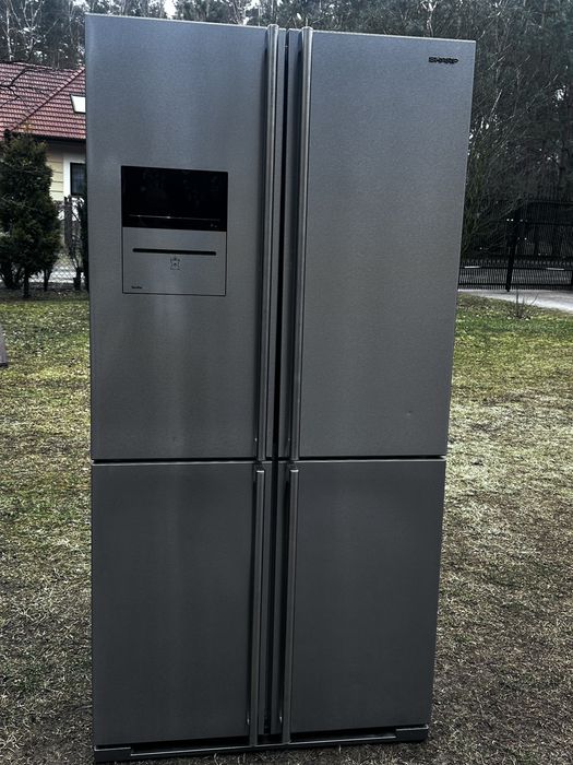 Lodówka SHARP French Door z funkcja paczkowania prożniowego w drzwiach
