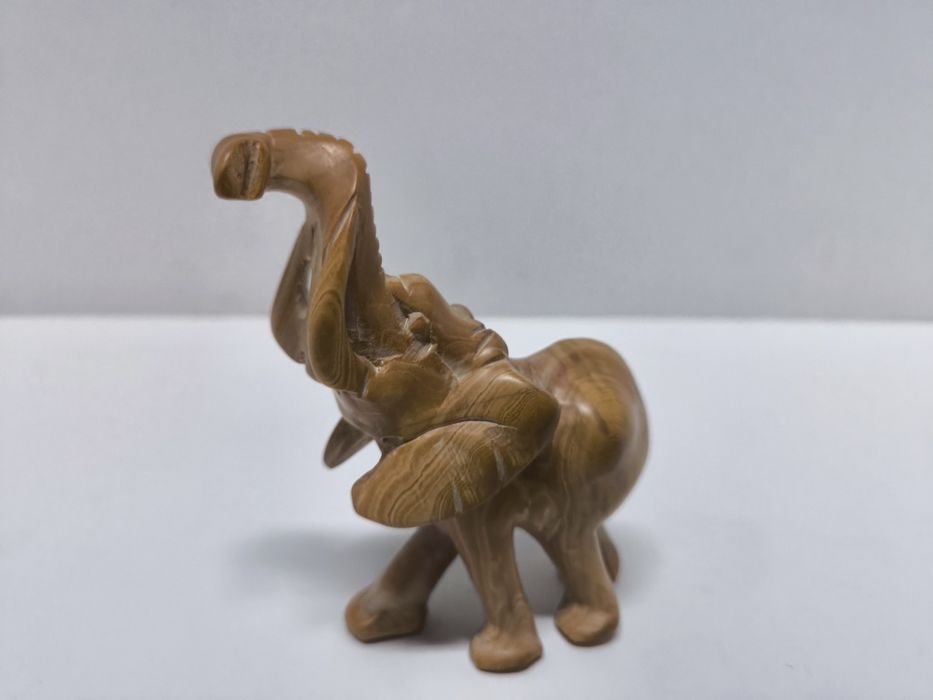 Escultura de animais em pedra-sabão (9-15cm)