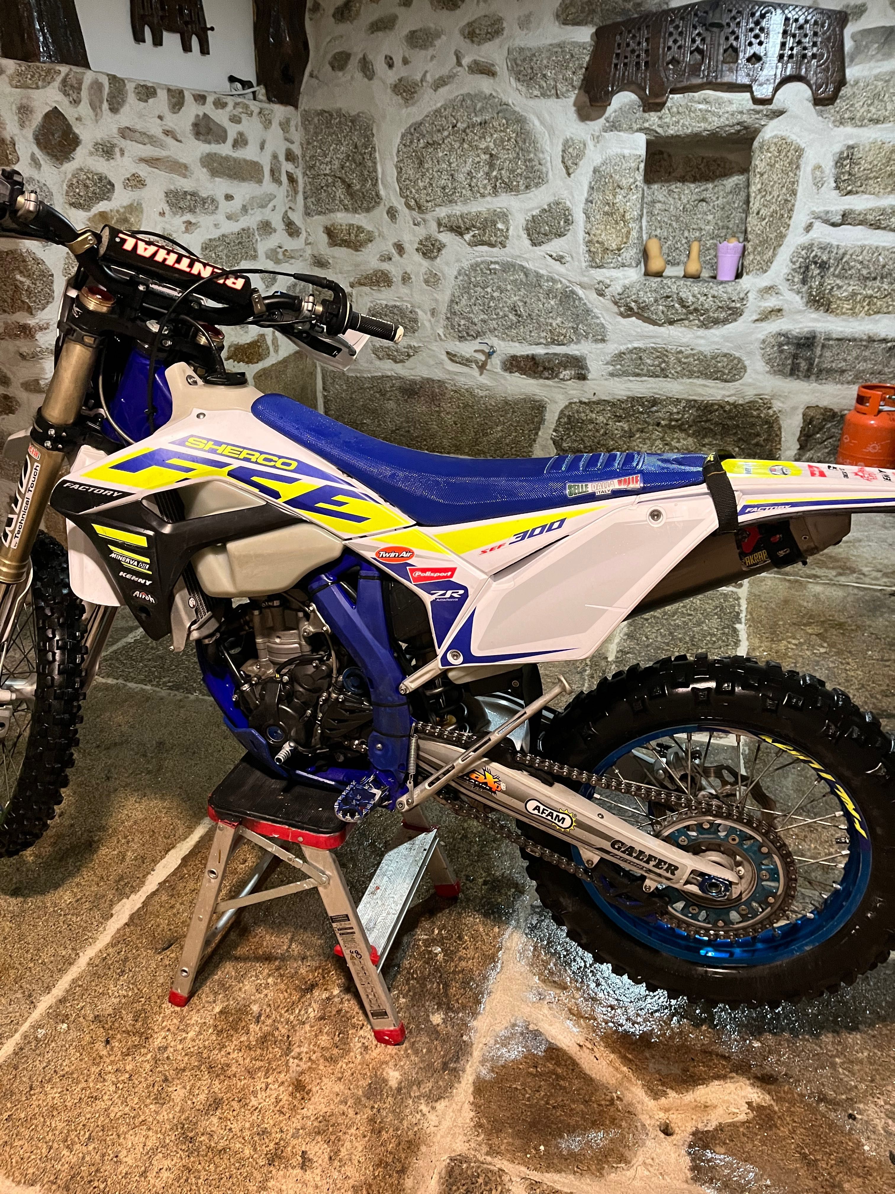 Mota de enduro sherco 300