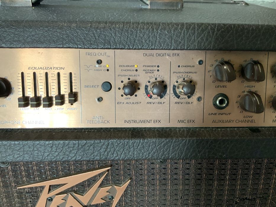 Комбоусилитель для акустической гитары Peavey 125W