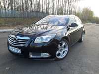 Opel Insignia 2.0 Turbo 220km ZADBANA max opcja jasna skora serwis