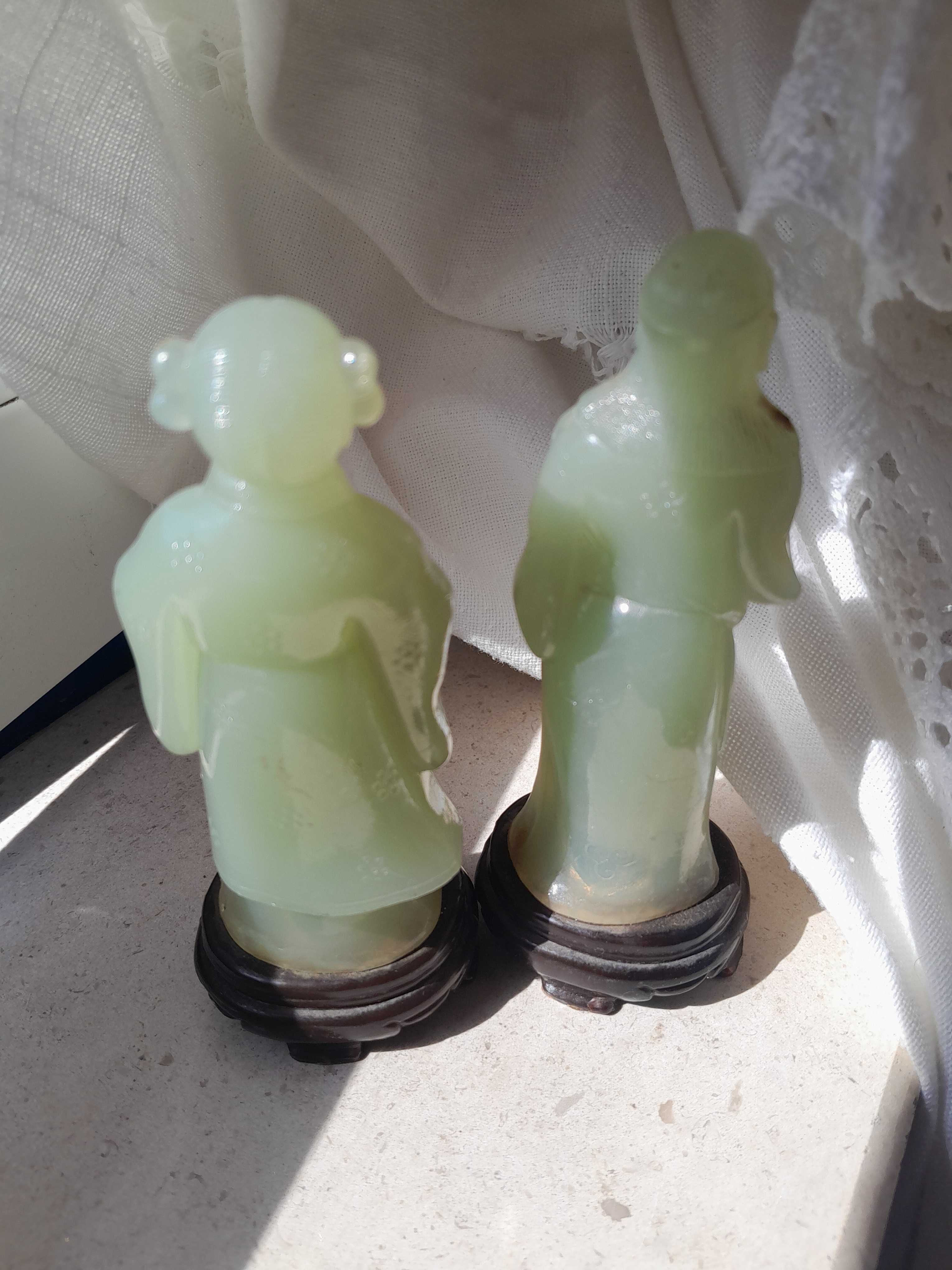 Buda e 2 figuras