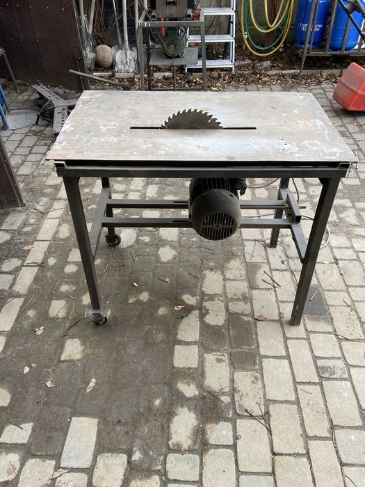 Krajzega piła stołowa 230v